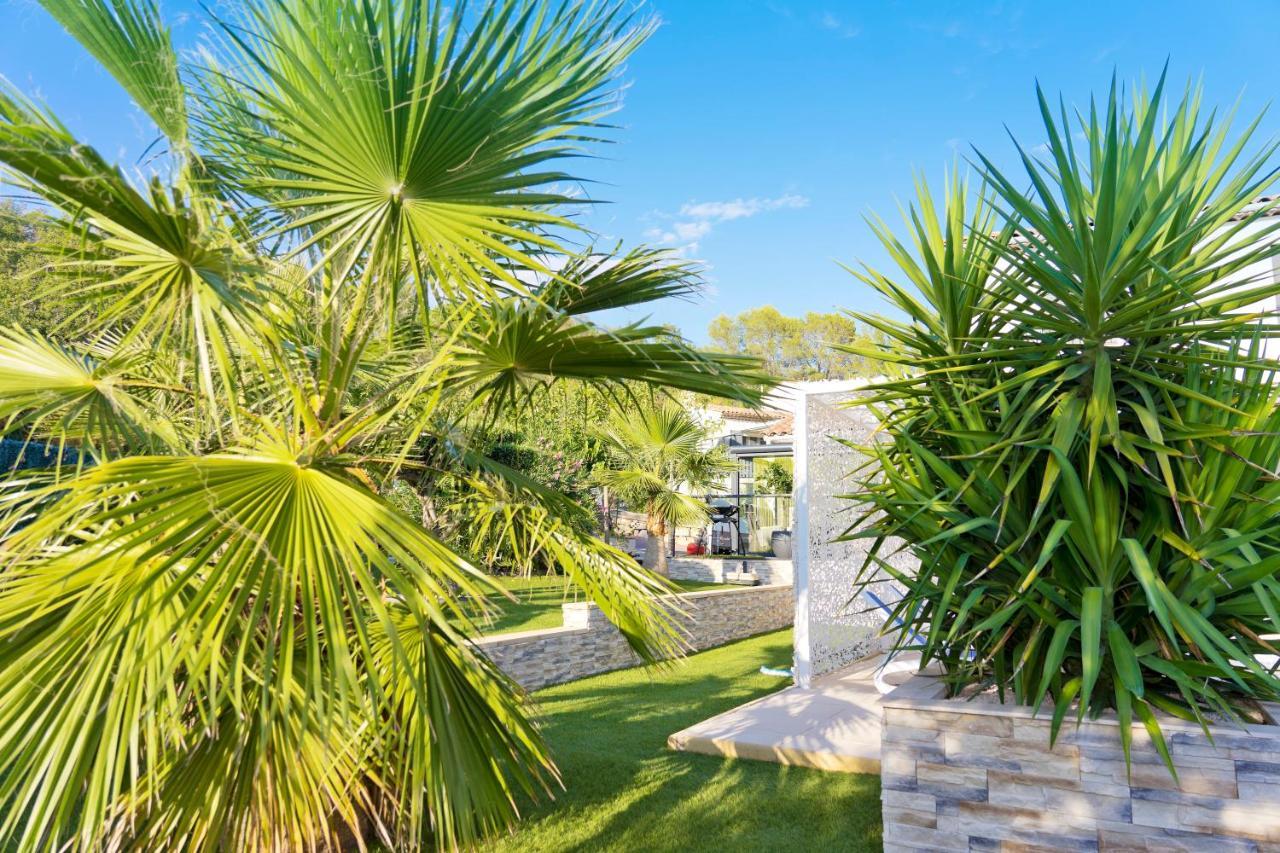 Villa Quietude บันโญลส์-ล็อง-โฟเรต์ ภายนอก รูปภาพ